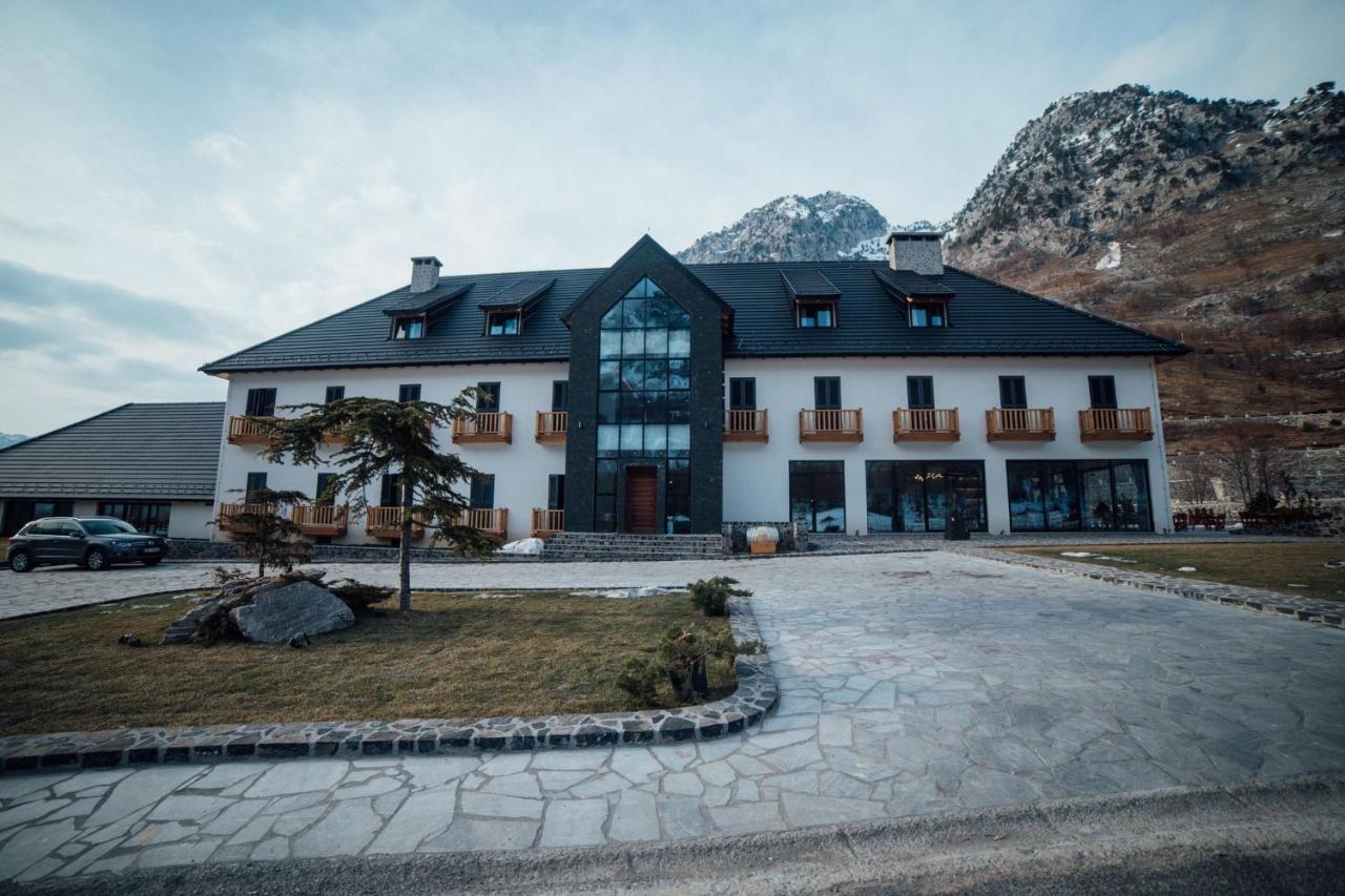 Hotel Kulla E Bajraktarit Boge المظهر الخارجي الصورة