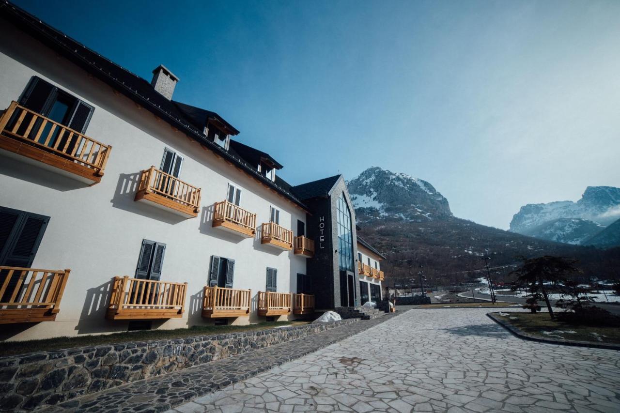 Hotel Kulla E Bajraktarit Boge المظهر الخارجي الصورة