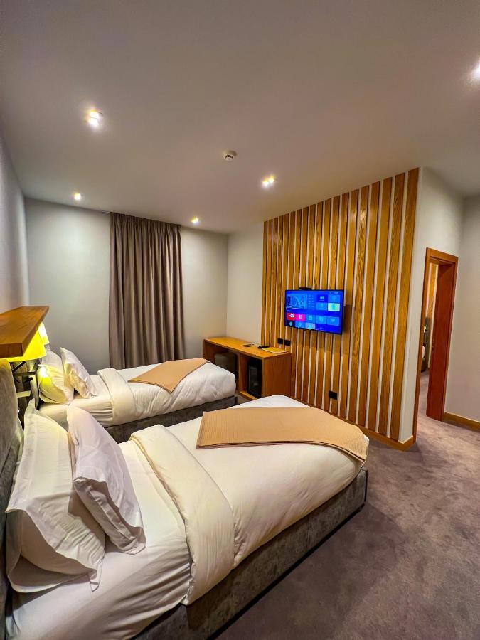 Hotel Kulla E Bajraktarit Boge المظهر الخارجي الصورة