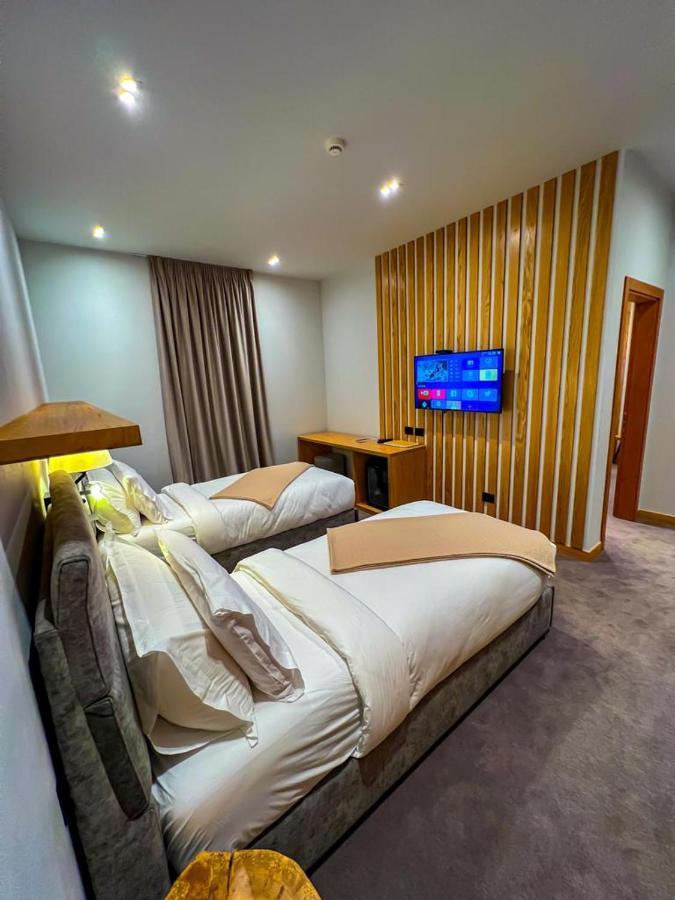 Hotel Kulla E Bajraktarit Boge المظهر الخارجي الصورة